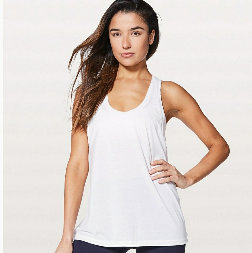 Lululemon tied to it tank